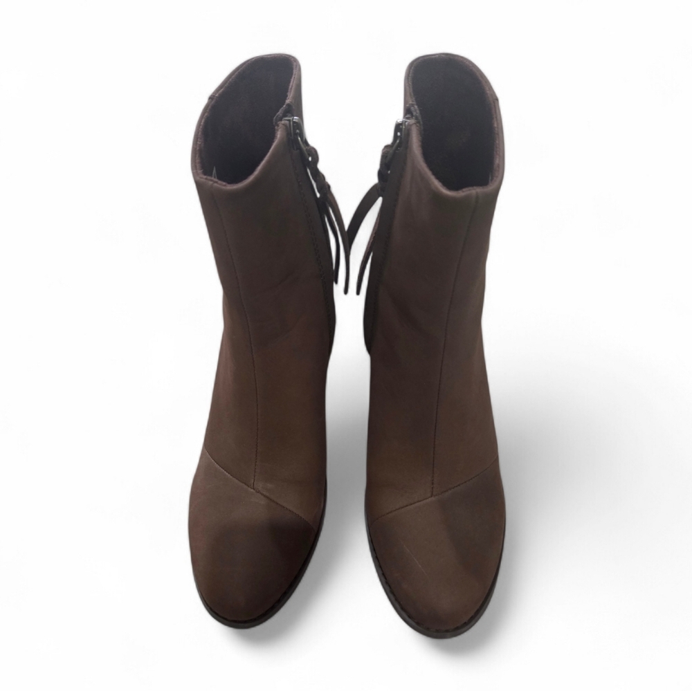 🎉 3/$60 Toms Brown Vegan Suede Heeled Booties Size 7.5 - Picture 3 of 10